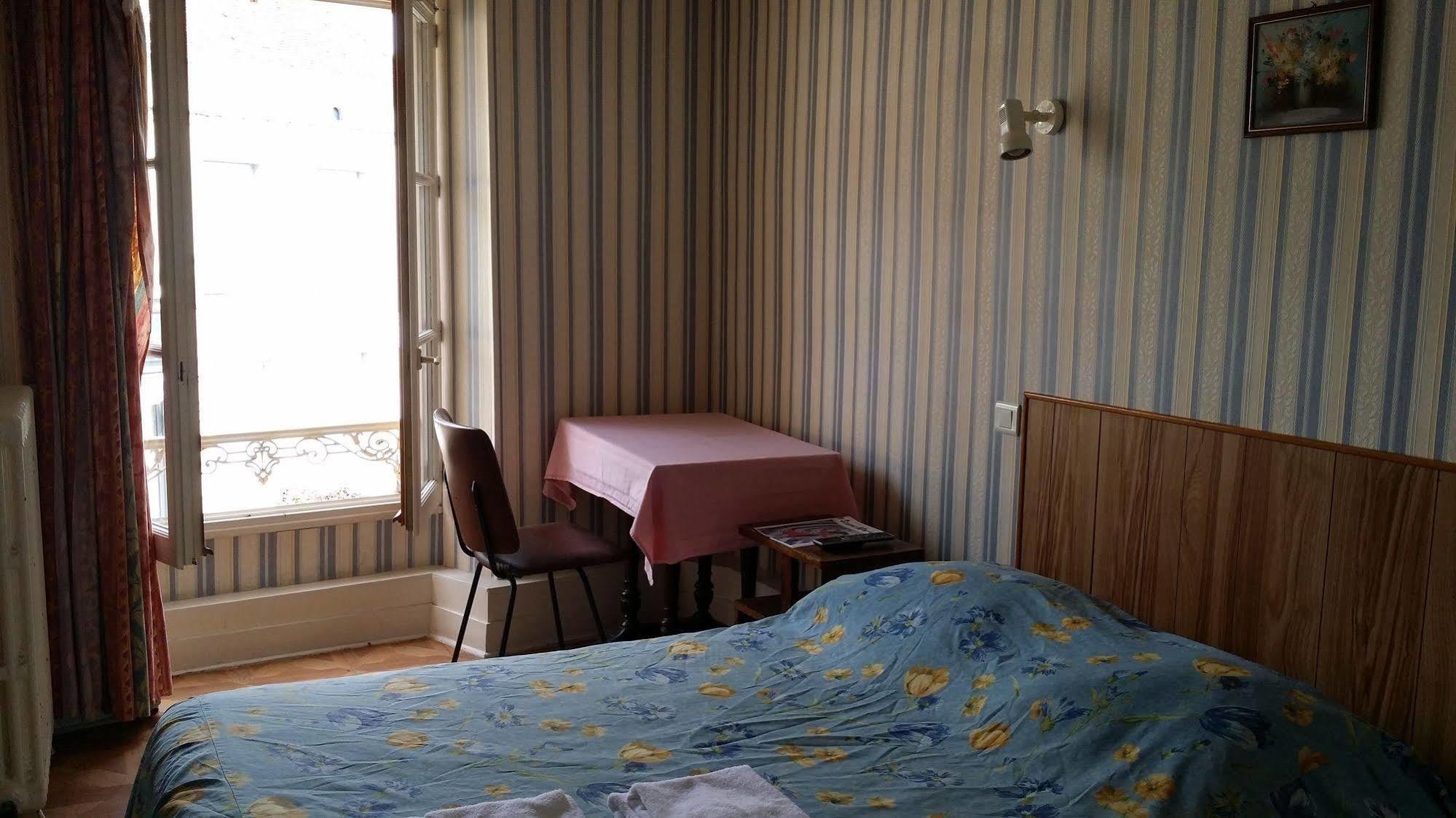 A La Vielle Halle Souppes-sur-Loing Εξωτερικό φωτογραφία